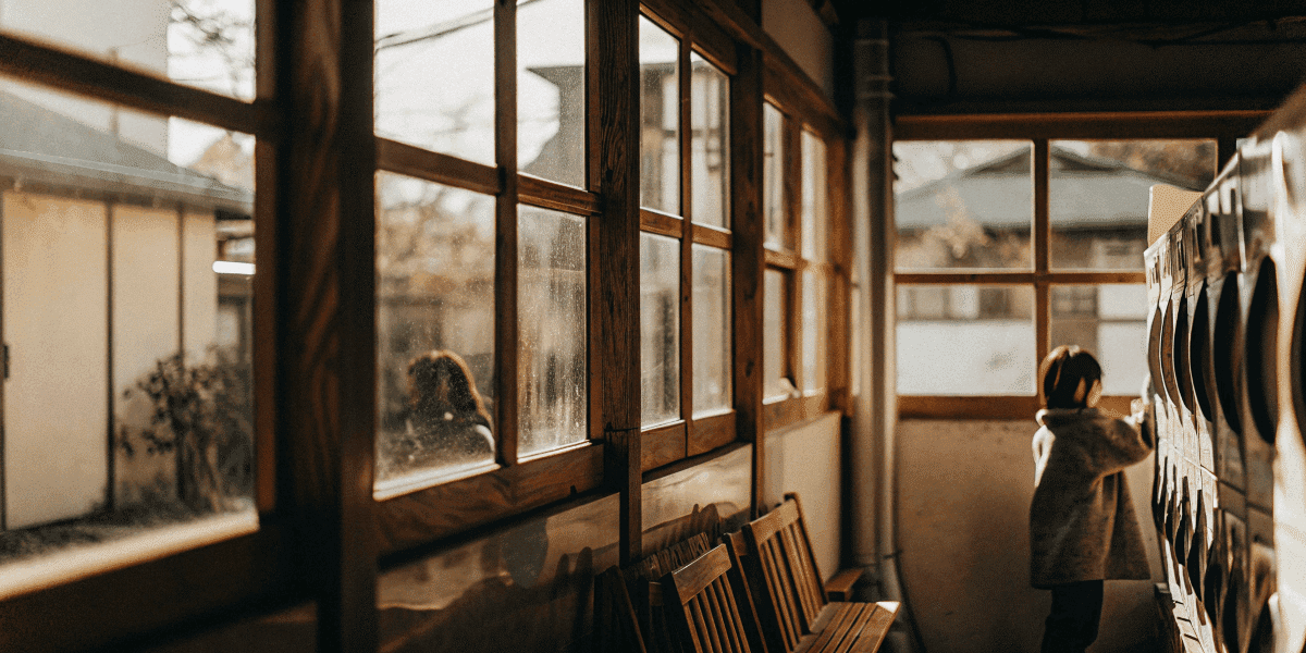 6a7930b84549429289c3ced959e23104 Shared laundry facility in tiny house community