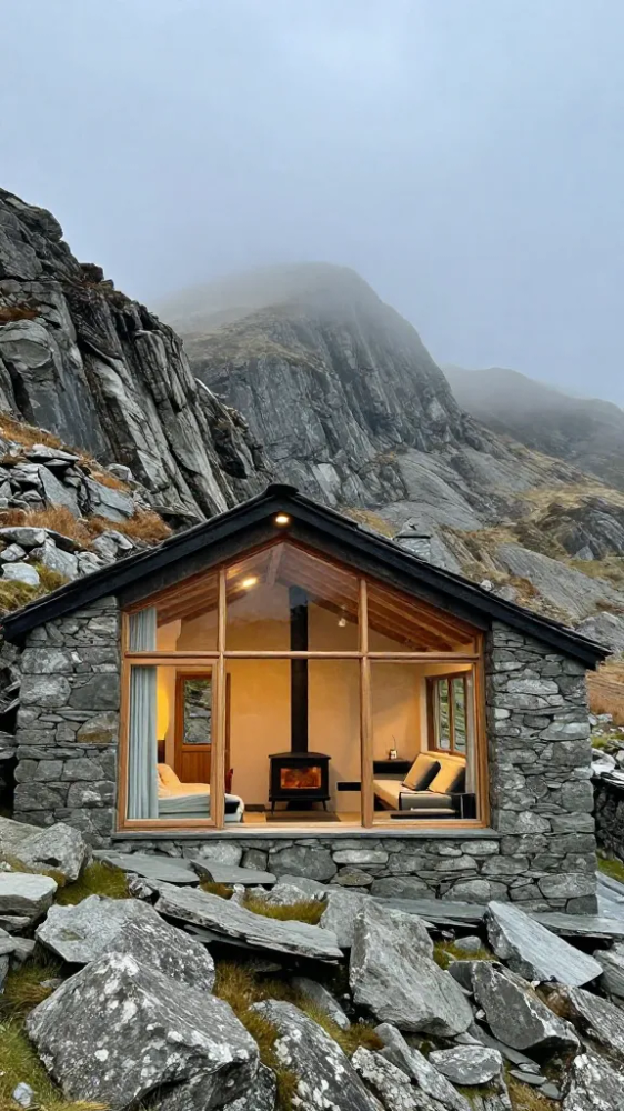 4035457597553f416940306500a5af2b26def7e0da8361843bc2f7e980bf0b00 Rugged Mountain Slate Escape